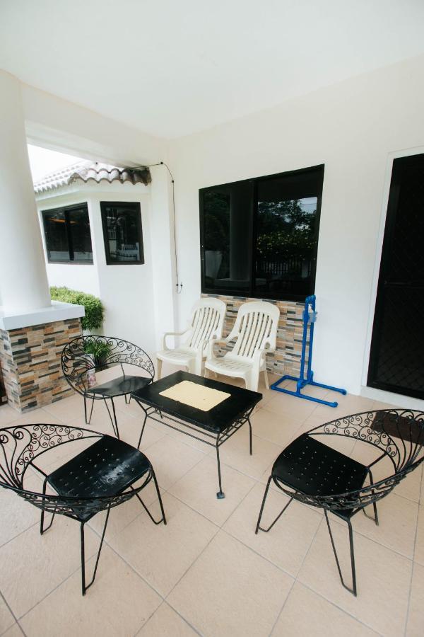 Bahay Ni Kikay Vacation Rental - Wifi Included General Santos City Dış mekan fotoğraf